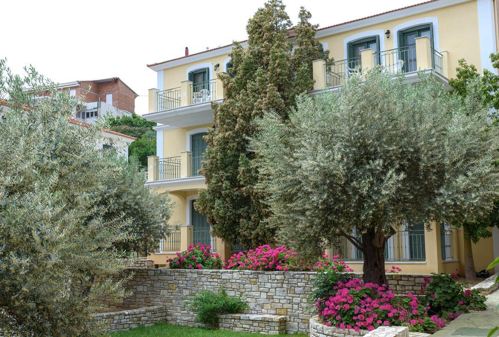Kyveli Hotel Apartments Vrontádos Exterior foto