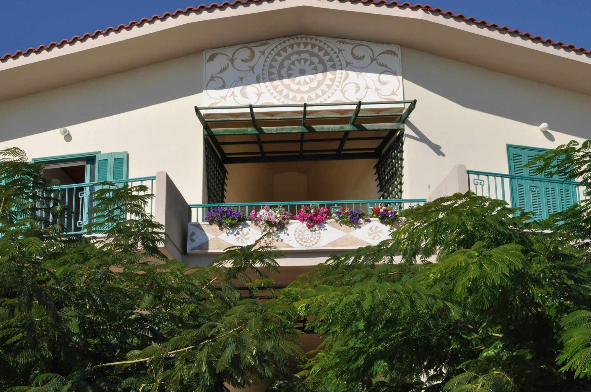 Kyveli Hotel Apartments Vrontádos Exterior foto